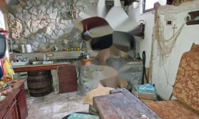 Недвижимость Двухкомнатная квартира в центре: 17