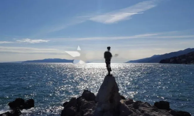 Недвижимость Трехкомнатная квартира в центре: 21