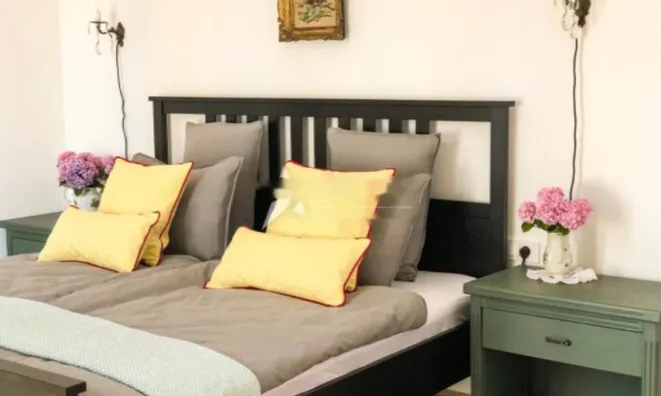 Недвижимость Трехкомнатная квартира в центре: 22