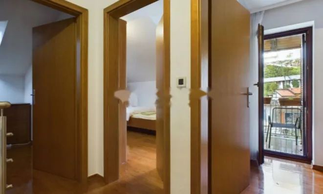 Недвижимость Четырехкомнатная квартира в центре Опатии: 9