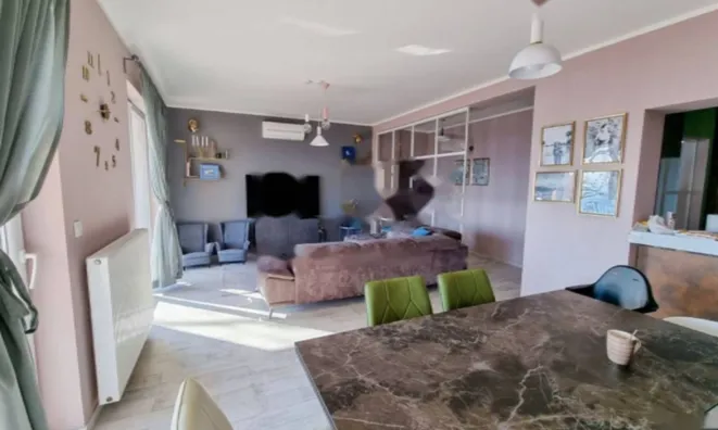 Недвижимость Четырехкомн. квартира в центре: 1