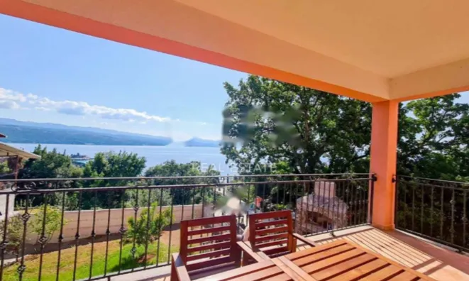 Недвижимость Четырехкомн. квартира в центре: 2