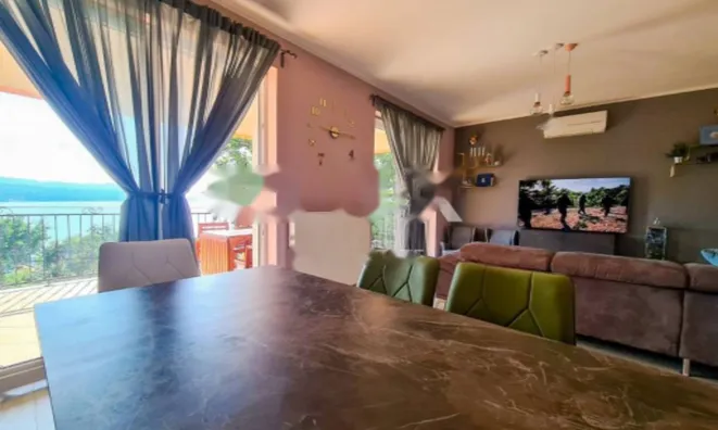 Недвижимость Четырехкомн. квартира в центре: 3