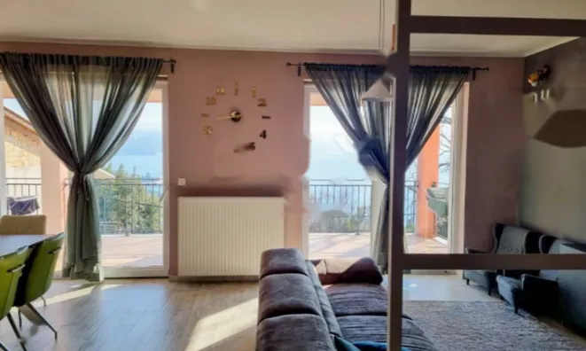 Недвижимость Четырехкомн. квартира в центре: 4