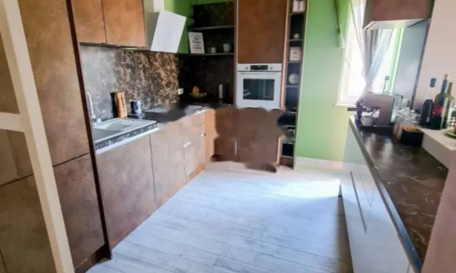 Недвижимость Четырехкомн. квартира в центре: 6