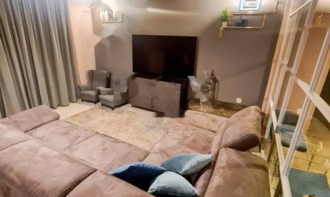 Недвижимость Четырехкомн. квартира в центре: 9