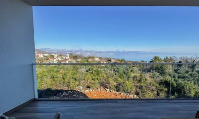 Недвижимость Квартира с тремя комнатами в центре Опатии: 1