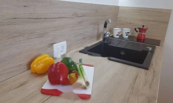 Недвижимость Трёхкомнатная квартира Центр: 20