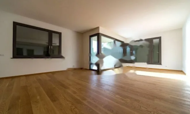 Недвижимость Трёхкомнатная квартира Центр: 2