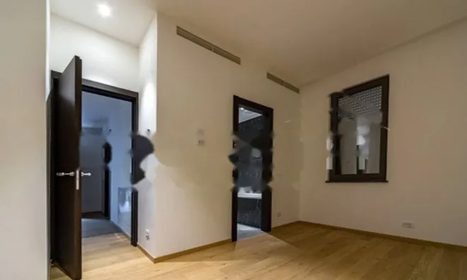 Недвижимость Трёхкомнатная квартира Центр: 4