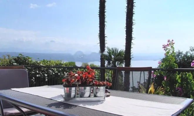 Недвижимость Двухкомнатная квартира, Центр: 2