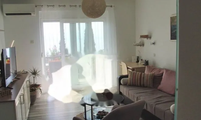 Недвижимость Двухкомнатная квартира, Центр: 3