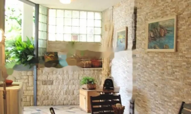 Недвижимость Двухкомнатная квартира, Центр: 10