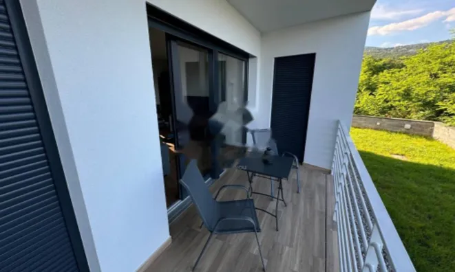 Недвижимость Двухкомнатная квартира 56 м²: 8