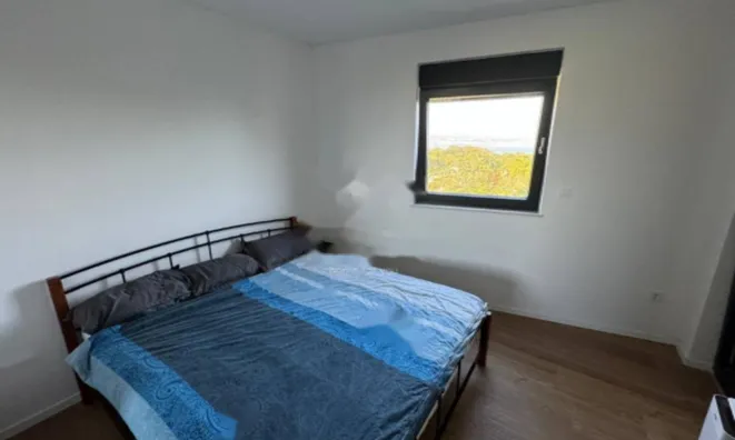 Недвижимость Двухкомнатная квартира 56 м²: 13