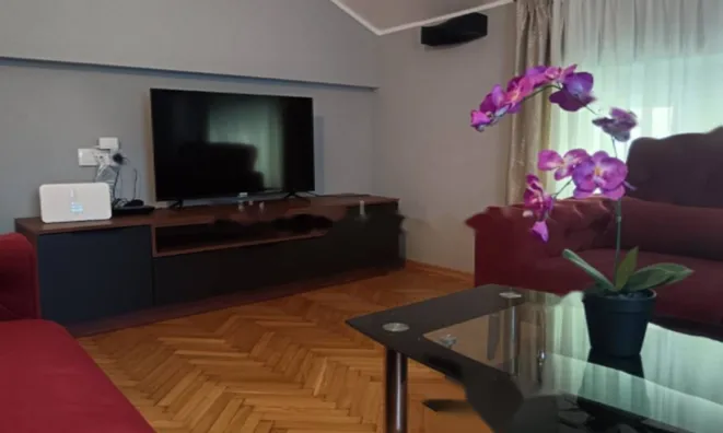 Недвижимость Четырёхкомнатная квартира, Центр, Опатия: 3