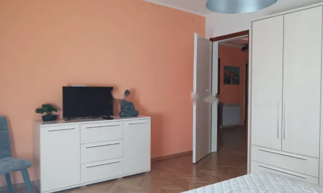 Недвижимость Четырёхкомнатная квартира, Центр, Опатия: 10