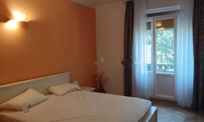 Недвижимость Четырёхкомнатная квартира, Центр, Опатия: 15