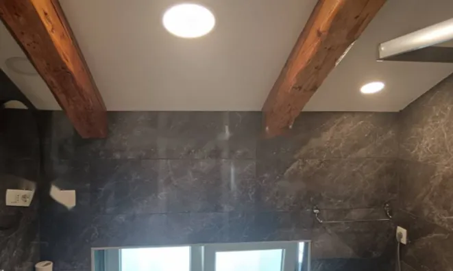 Недвижимость Четырёхкомнатная квартира, Центр, Опатия: 25