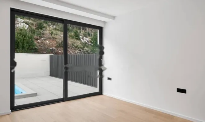 Недвижимость Четырехкомнатная квартира, Центр, Опатия.: 17