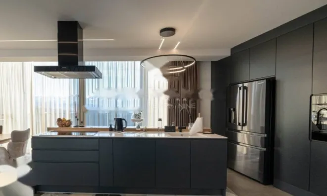 Недвижимость Четырехкомнатная квартира, Центр, Опатия: 4