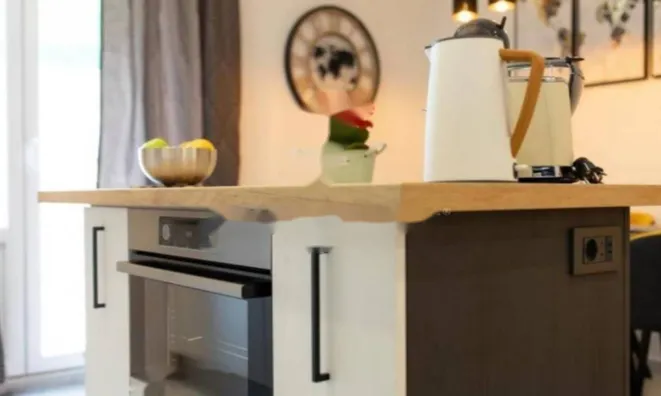 Недвижимость Двухкомнатная квартира, центр: 11