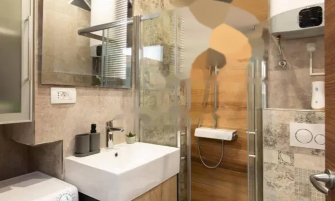 Недвижимость Двухкомнатная квартира, центр: 23