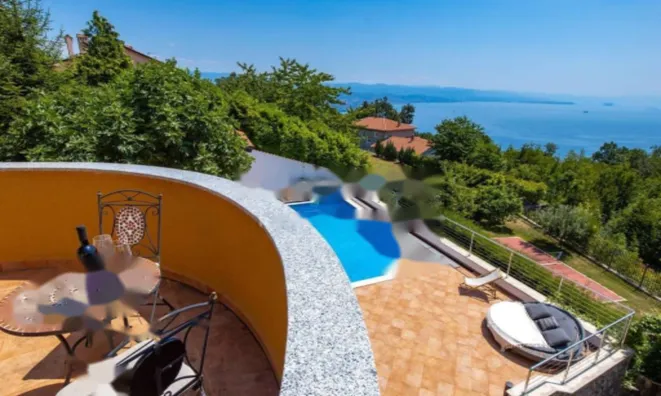 Недвижимость Семейный дом 270 м², Запад: 13