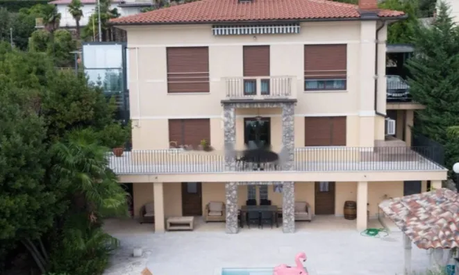 Недвижимость Дом в центре Опатии: 16