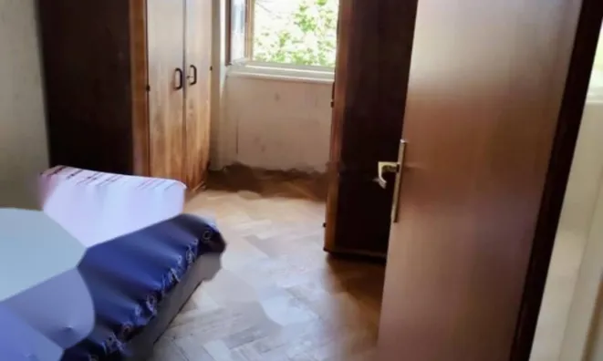 Недвижимость Трехкомнатная квартира, Центр: 7