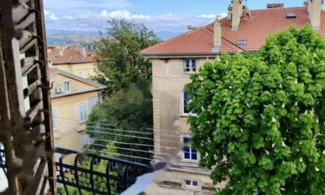 Недвижимость Трехкомнатная квартира, Центр: 13