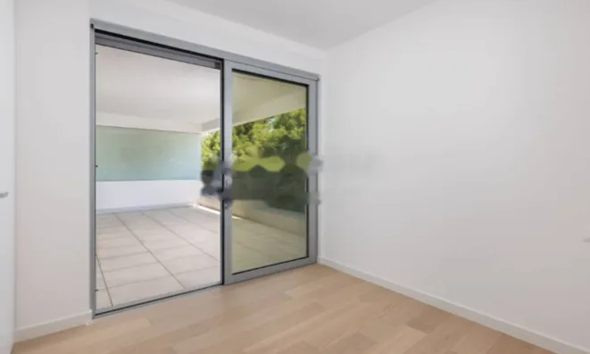 Недвижимость Трехкомнатная квартира 95 м²: 3