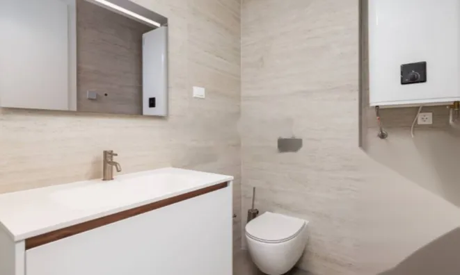 Недвижимость Трехкомнатная квартира 95 м²: 15