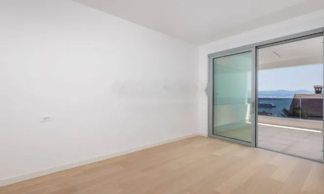 Недвижимость Трехкомнатная квартира 95 м²: 16