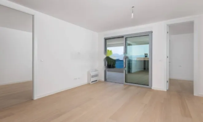 Недвижимость Трехкомнатная квартира 95 м²: 20