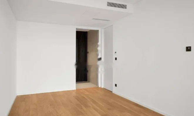 Недвижимость Четырехкомнатная квартира Центр: 24