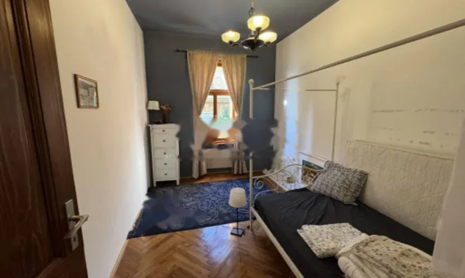 Недвижимость Трехкомнатная квартира Центр: 8