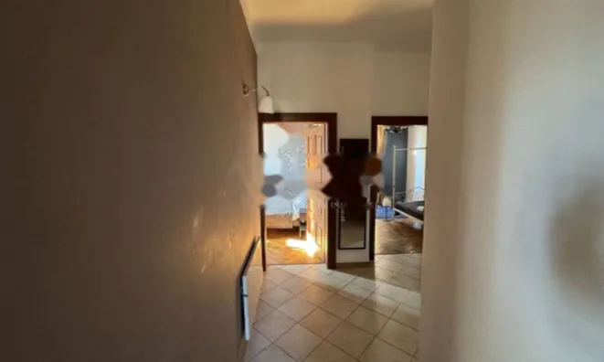 Недвижимость Трехкомнатная квартира Центр: 11