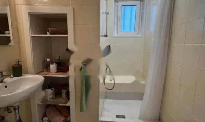 Недвижимость Двухкомнатная квартира в центре: 8