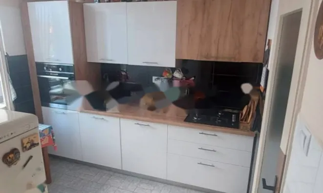 Недвижимость Трехкомнатная квартира в центре: 2