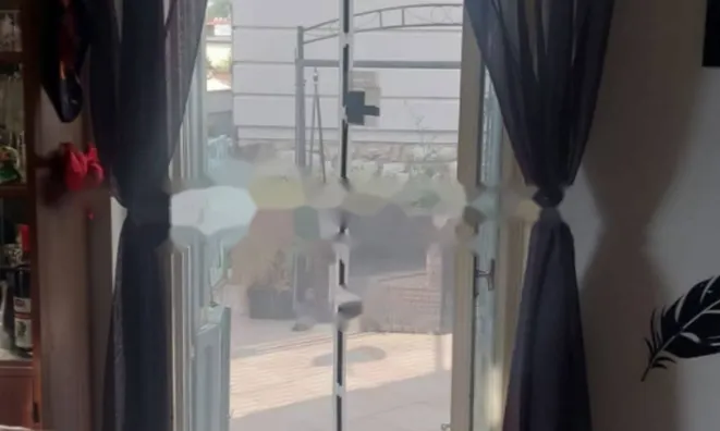 Недвижимость Трехкомнатная квартира в центре: 3