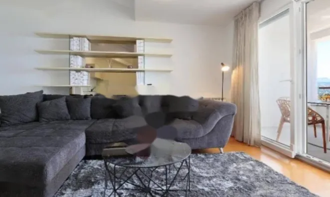 Недвижимость Трёхкомнатная квартира Центр: 4