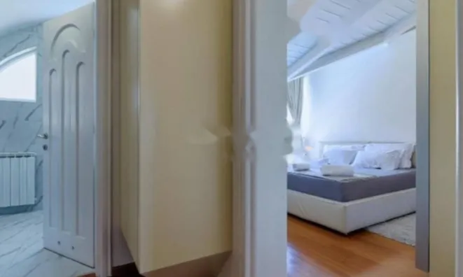 Недвижимость Трёхкомнатная квартира Центр: 14