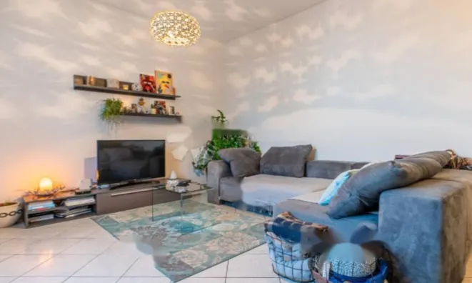 Недвижимость Трёхкомнатная квартира в центре: 3