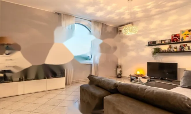 Недвижимость Трёхкомнатная квартира в центре: 5