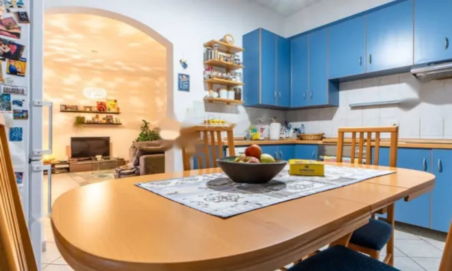 Недвижимость Трёхкомнатная квартира в центре: 9