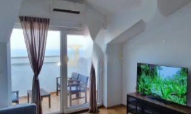 Недвижимость Трёхкомнатная квартира Побрии: 2