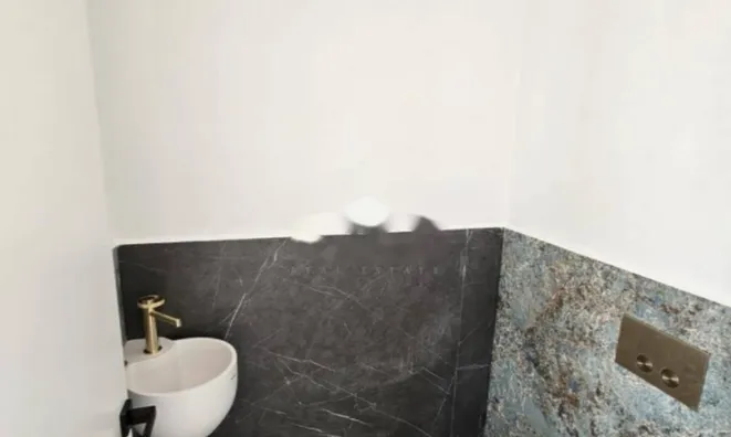 Недвижимость Четырехкомнатная квартира 238 м², Центр, Опатия: 16