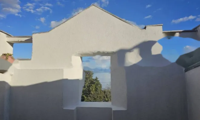 Недвижимость Трёхкомнатная квартира, центр: 11