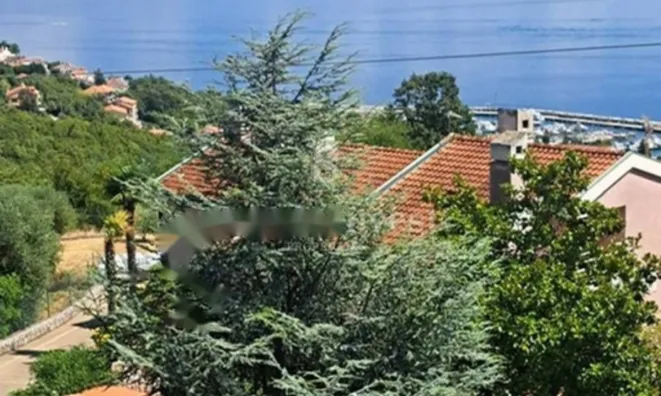 Недвижимость Трехкомнатная квартира в Опатии: 2